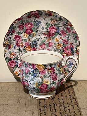 Vtg. "Rose Chintz" by Royal Albert Teacup & Saucer Set